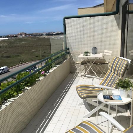 Beachfront Apartment With Sea View Azurara Exteriér fotografie